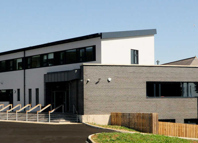 Colaiste Feirste Main photo