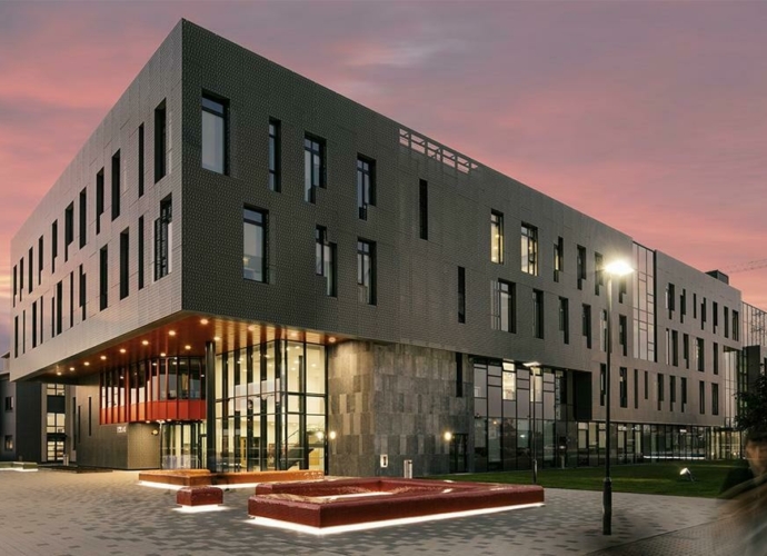 Maynooth Main photo min
